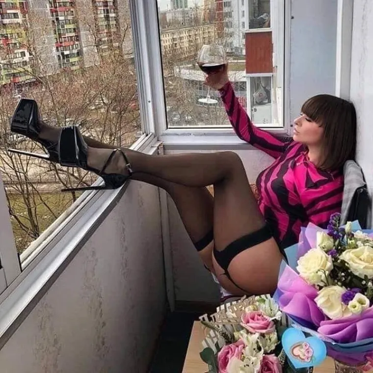 Ljubav pr&scaron;ti svuda oko nas, pa čak i u životinjskom svijetu: Njihovi zagrljaji i poljupci osvajaju srca