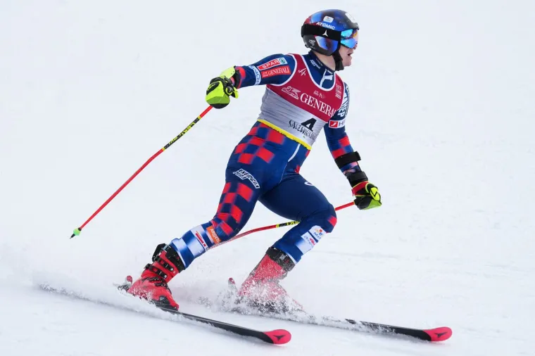 Očaj se osjeća i preko ekrana: Zubčić potpuno bijesan, trgao je odjeću sa sebe