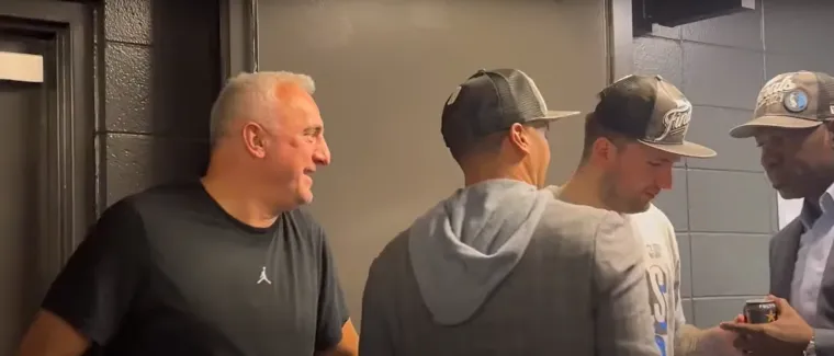 Luka Dončić pio je pivce sa svojim ocem Sašom Dončićem (lijevo na fotografiji), a Michael Finley, asistent generalnog menadžera i potpredsjednik osoblja igrača Dallas Mavericksa mu je došao i uzeo pivu iz ruku. To je taj trenutak. 
