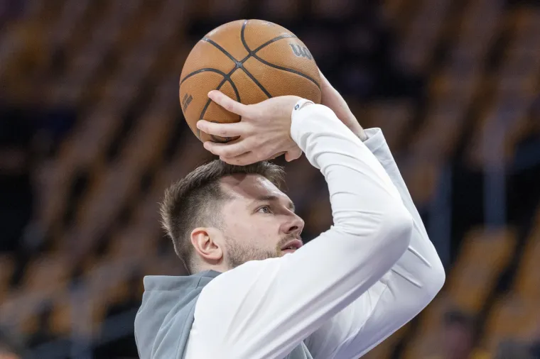 Luka Dončić osjeća se izdano jer ga je Dallas prodao u Los Angeles Lakerse. Nije mu to najbolje sjelo. 