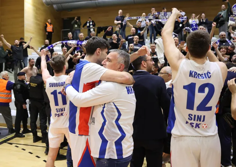Miro Bulj u navijačkoj ludnici: Povijesni uspjeh Alkara slavio se u neviđenim scenama bez imalo susprezanja