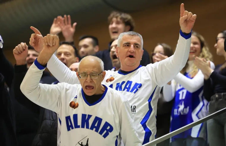 Miro Bulj u navijačkoj ludnici: Povijesni uspjeh Alkara slavio se u neviđenim scenama bez imalo susprezanja