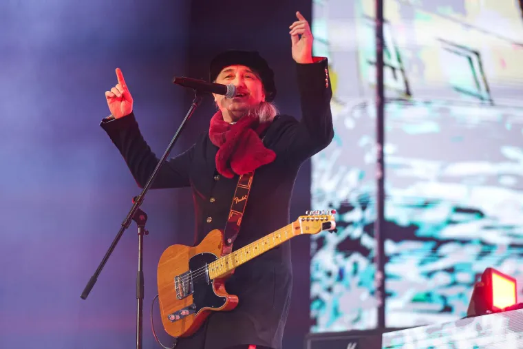 Publika pjevala, skakala i plakala! Pogledajte spektakularnu atmosferu koju je napravio Plavi orkestar