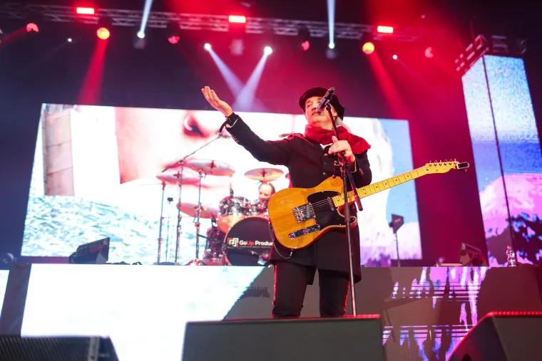 Publika pjevala, skakala i plakala! Pogledajte spektakularnu atmosferu koju je napravio Plavi orkestar