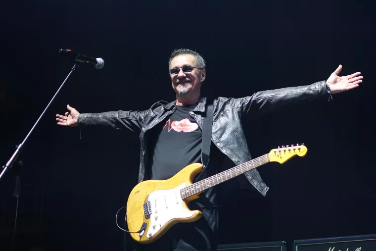 Publika pjevala, skakala i plakala! Pogledajte spektakularnu atmosferu koju je napravio Plavi orkestar