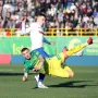 Hrvatska bruji o ovim situacijama: Hajduk zabio sumnjivi gol, Livaja udario suparnika i prošao nekažnjeno