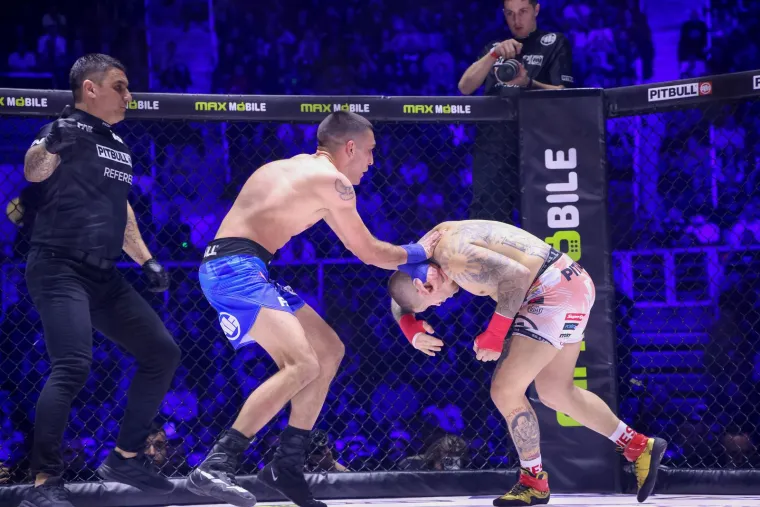 Nokauti i poluge pod pekom: Pogledajte najbolje trenutke borilačkog spektakla u Zadru