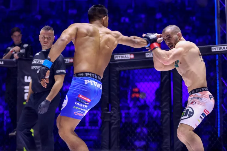 Nokauti i poluge pod pekom: Pogledajte najbolje trenutke borilačkog spektakla u Zadru