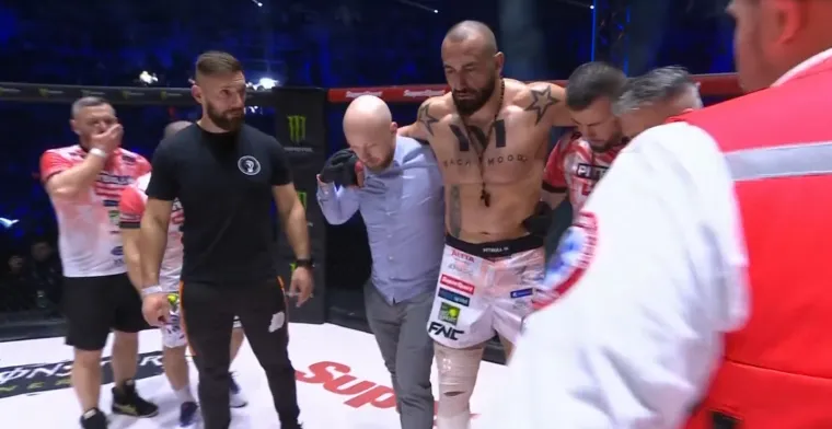 Martina Batura odvode iz kaveza.