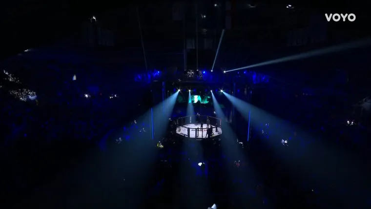 Kavez na FNC 21 eventu u dvorani Kre&scaron;imira Ćosića.