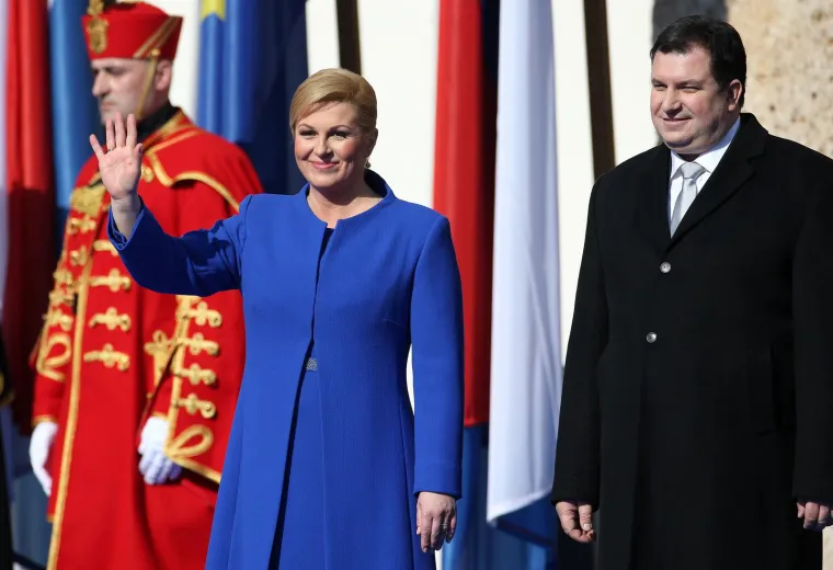 Svečanost je započela točno u podne, a njezin početak označio je pucanj Gričkog topa te zvonjava zvona Crkve sv. Marka