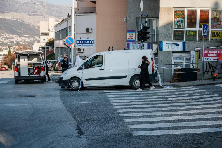 Horor u Splitu: Kombi naletio na grupu djece, stigle fotografije s mjesta nesreće