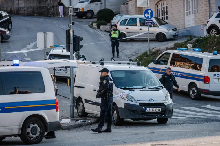 Horor u Splitu: Kombi naletio na grupu djece, stigle fotografije s mjesta nesreće