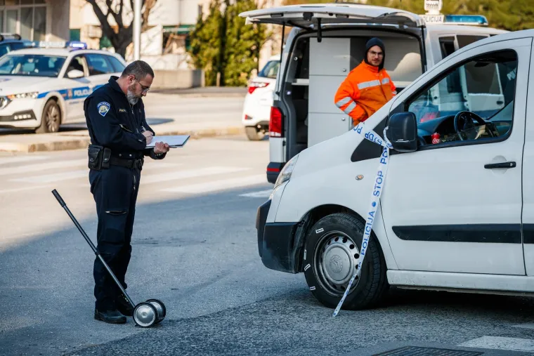 Horor u Splitu: Kombi naletio na grupu djece, stigle fotografije s mjesta nesreće
