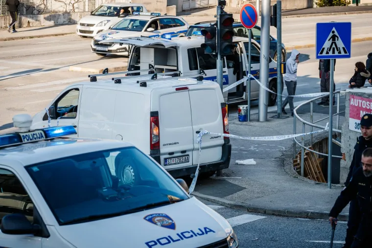 Horor u Splitu: Kombi naletio na grupu djece, stigle fotografije s mjesta nesreće