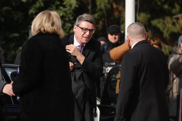 Uzvanici dolaze na inauguraciju predsjednika: Tepih je spreman, čeka se Milanović