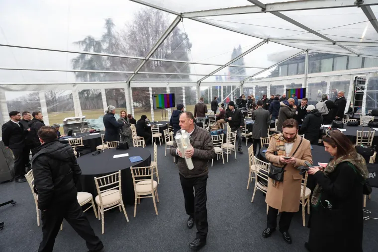 Uzvanici dolaze na inauguraciju predsjednika: Tepih je spreman, čeka se Milanović