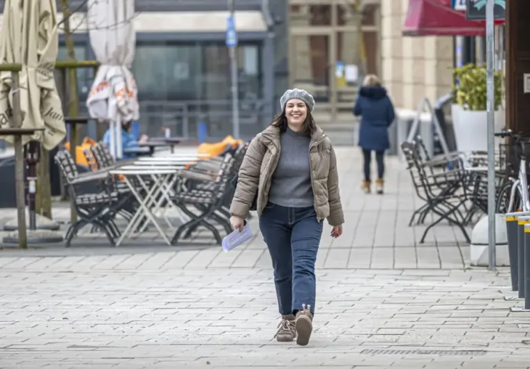 Jedan modni detalj, a svi su je primijetili: Djevojka s beretkom ukrala pažnju