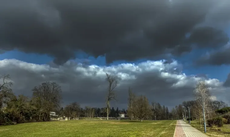 Jedan modni detalj, a svi su je primijetili: Djevojka s beretkom ukrala pažnju