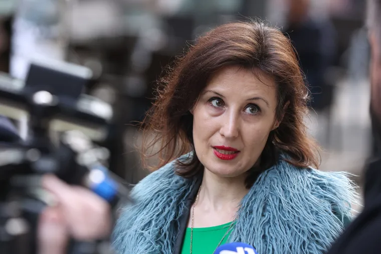 Ona je političarka, pravnica i žena sa stilom: Dalija Ore&scaron;ković godinama nakon razvoda i dalje solira