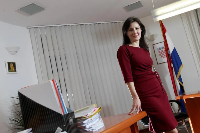 Ona je političarka, pravnica i žena sa stilom: Dalija Ore&scaron;ković godinama nakon razvoda i dalje solira