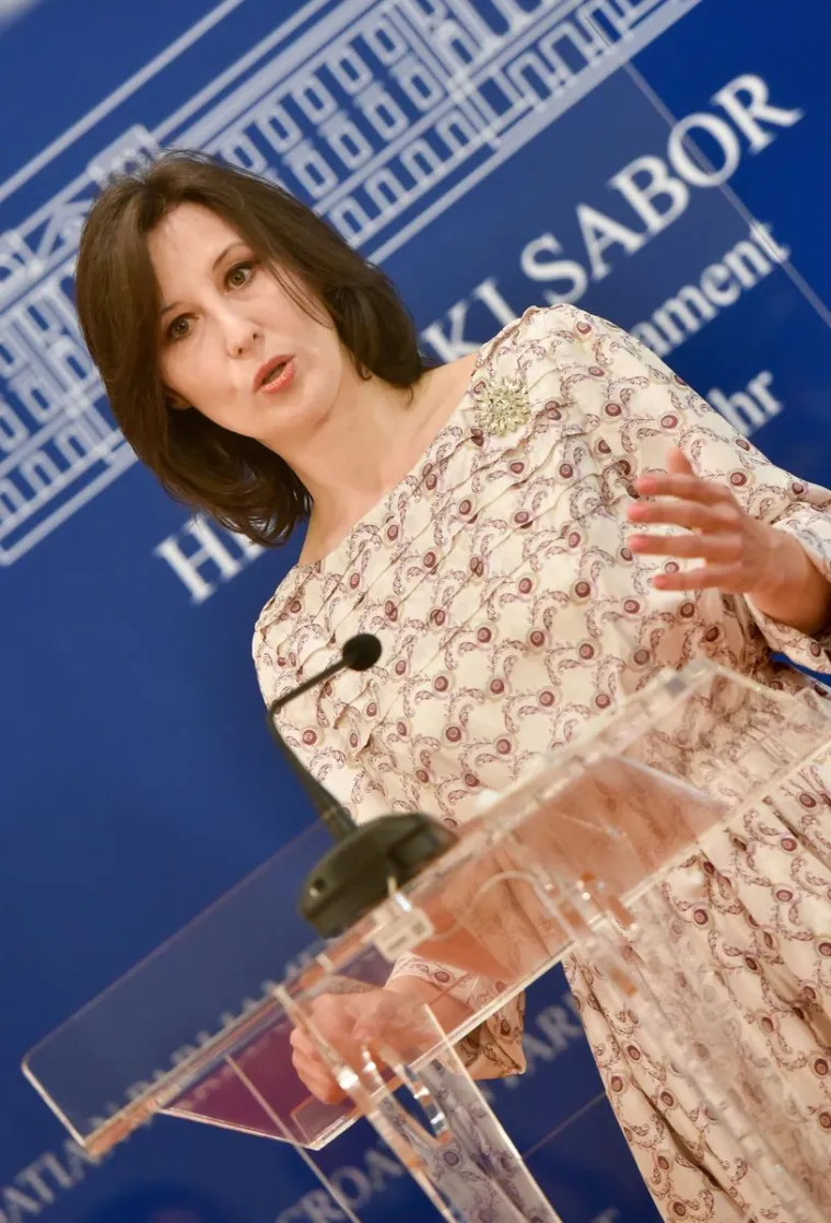 Ona je političarka, pravnica i žena sa stilom: Dalija Ore&scaron;ković godinama nakon razvoda i dalje solira