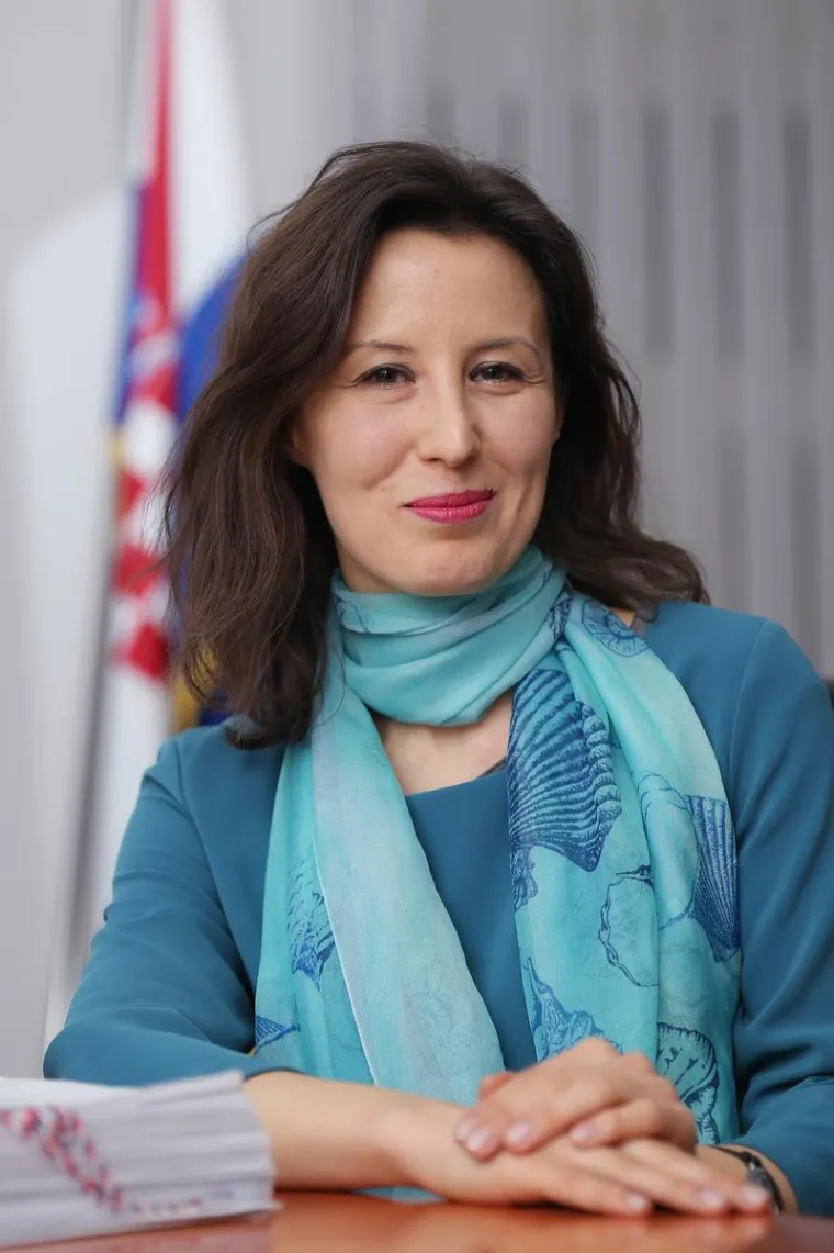 Ona je političarka, pravnica i žena sa stilom: Dalija Ore&scaron;ković godinama nakon razvoda i dalje solira