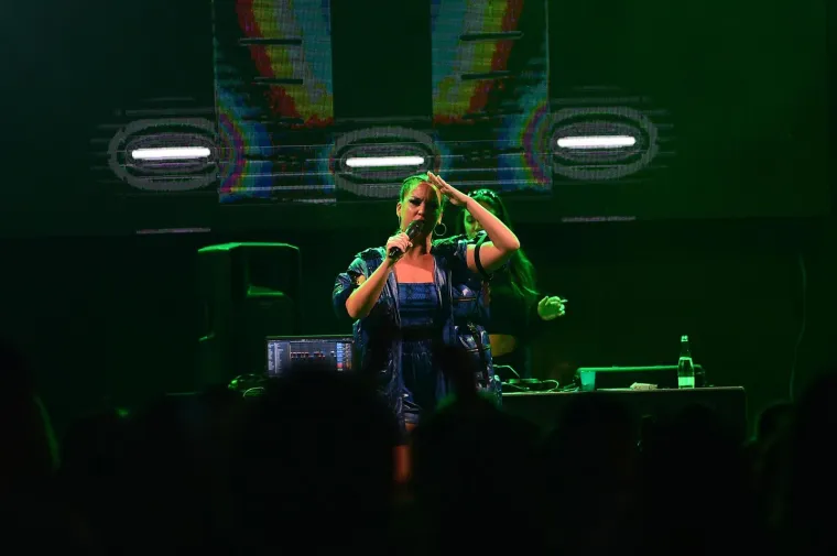 Bavila se striptizom, a sad je favoritkinja 'srpske Dore': Evo kako izgleda kontroverzna reperica Mimi