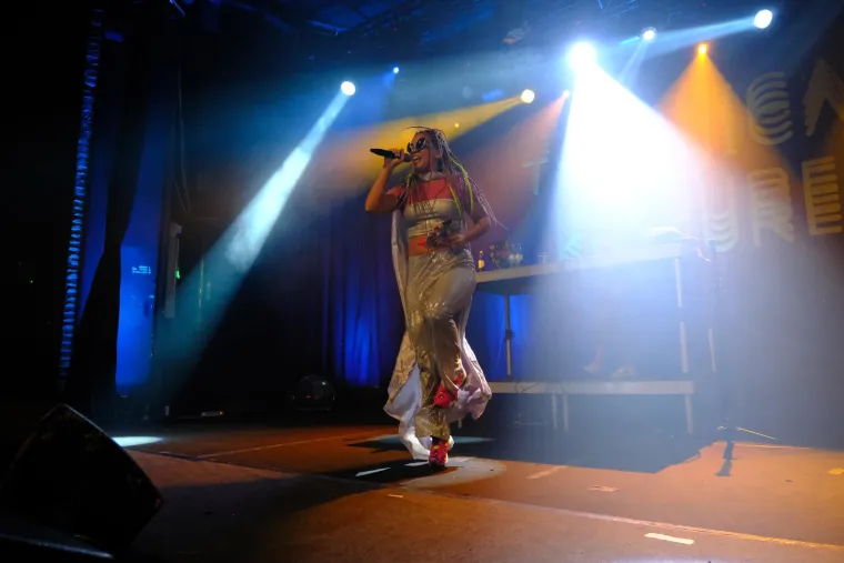 Bavila se striptizom, a sad je favoritkinja 'srpske Dore': Evo kako izgleda kontroverzna reperica Mimi