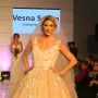 Redala je modne piste, naslovnice magazina i pojavljivala se na gotovo svim važnijim društvenim događanjima, postajući nezaobilazna figura hrvatskog javnog života. Druženja s poznatim osobama, gala večeri i luksuzni eventi bili su njezina svakodnevica.