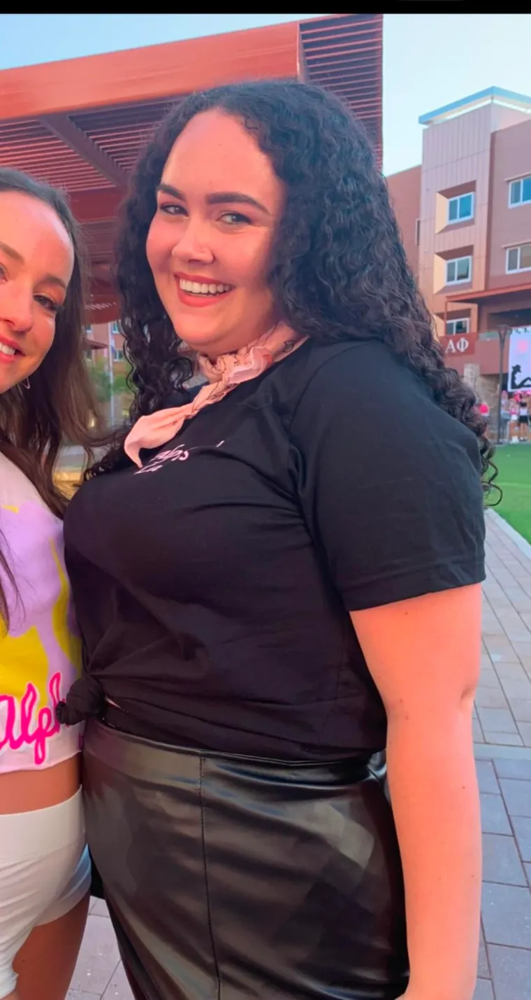 Korisnica Negative_Draft_7823 se možda nije borila s tako mračnim demonima, ali su je lo&scaron;e navike natjerale da u 22. godini poku&scaron;a s jogom. 