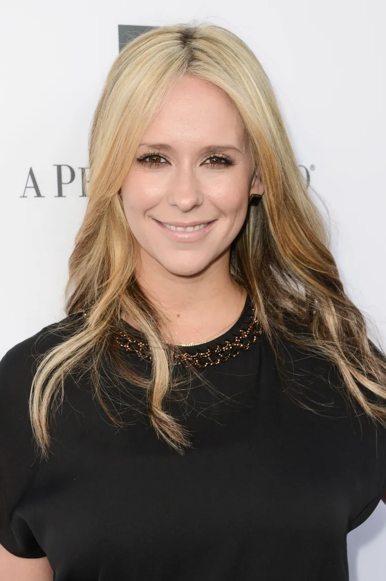 Ona je &scaron;aptačica duhovima i kraljica romantičnih komedija: Ovako se ikona 90-ih mijenjala kroz godine