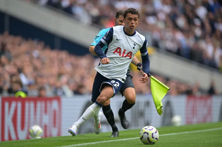 Zaručena zvijezda Premiershipa ima aferu sa ženom koja je spavala s vi&scaron;e od 100 mu&scaron;karaca: 'Nije za slabije cure'