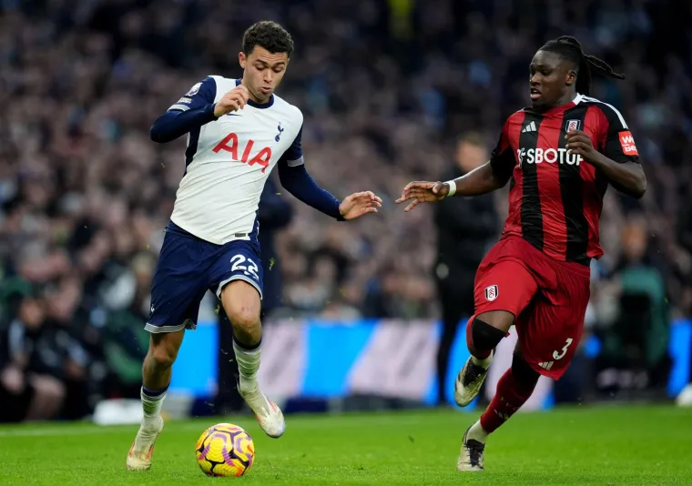 Zaručena zvijezda Premiershipa ima aferu sa ženom koja je spavala s vi&scaron;e od 100 mu&scaron;karaca: 'Nije za slabije cure'