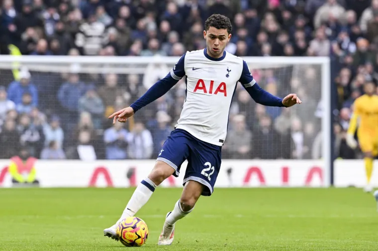 Zaručena zvijezda Premiershipa ima aferu sa ženom koja je spavala s vi&scaron;e od 100 mu&scaron;karaca: 'Nije za slabije cure'