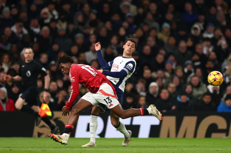 Zaručena zvijezda Premiershipa ima aferu sa ženom koja je spavala s vi&scaron;e od 100 mu&scaron;karaca: 'Nije za slabije cure'