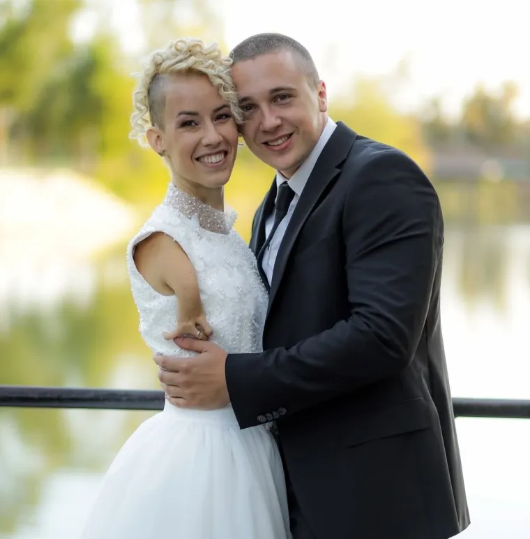 Rođena je bez ruku, ali nije se predala: Dejana ima 29 godina i prava je inspiracija