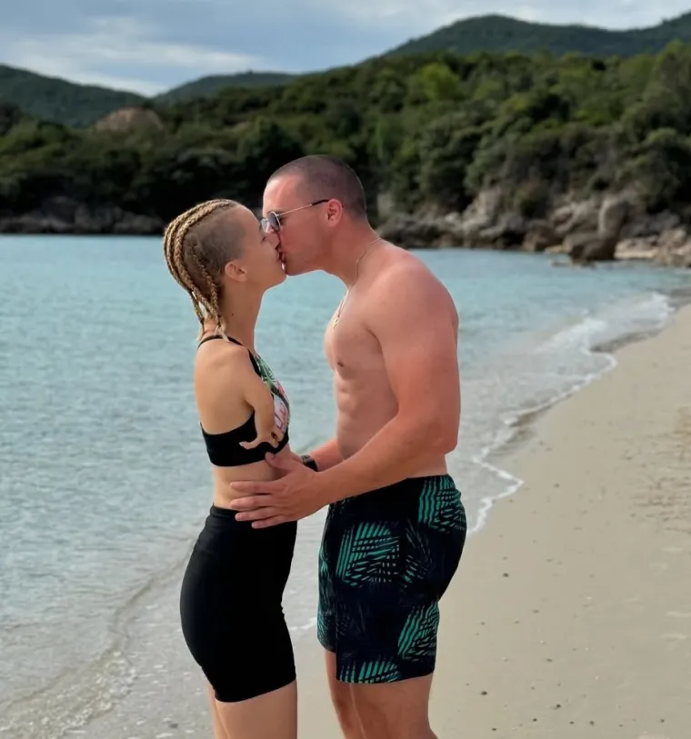 Rođena je bez ruku, ali nije se predala: Dejana ima 29 godina i prava je inspiracija