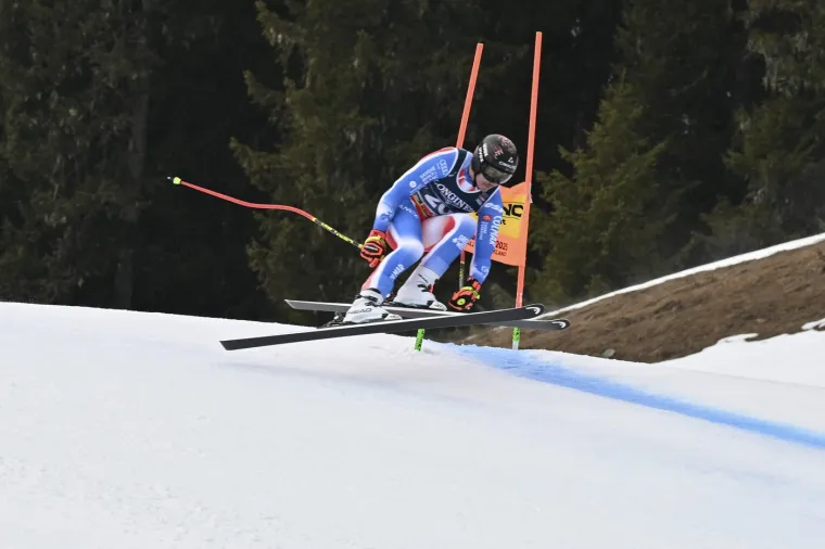 Dramatične scene na slavnom skijali&scaron;tu: Sin legendarnog skija&scaron;a te&scaron;ko pao i ostao nepomično ležati