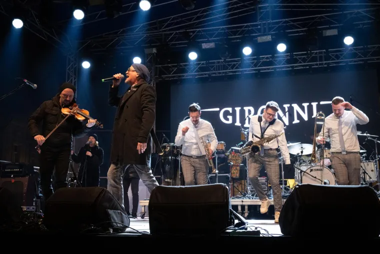 Štrumfete ukrale show na koncertu Gibonnia: U Samoboru noćas gorjelo!