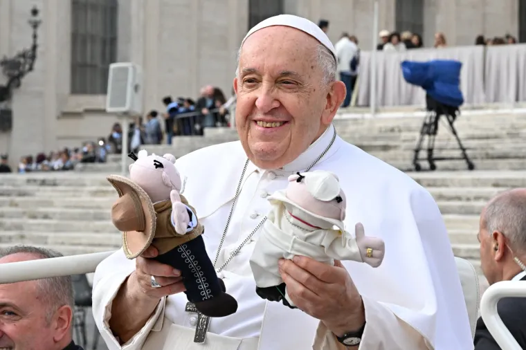 Papa je volio tango, radio je kao izbacivač, a nekad se iskradao iz Vatikana