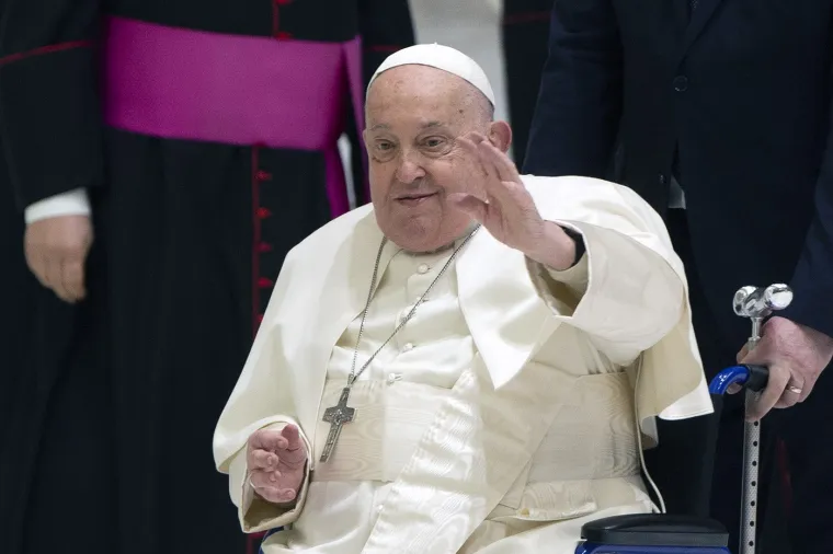 Papa je volio tango, radio je kao izbacivač, a nekad se iskradao iz Vatikana