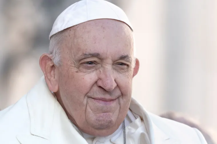 Papa je volio tango, radio je kao izbacivač, a nekad se iskradao iz Vatikana