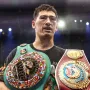 Dmitrij Bivol s pojasevima prvaka. 