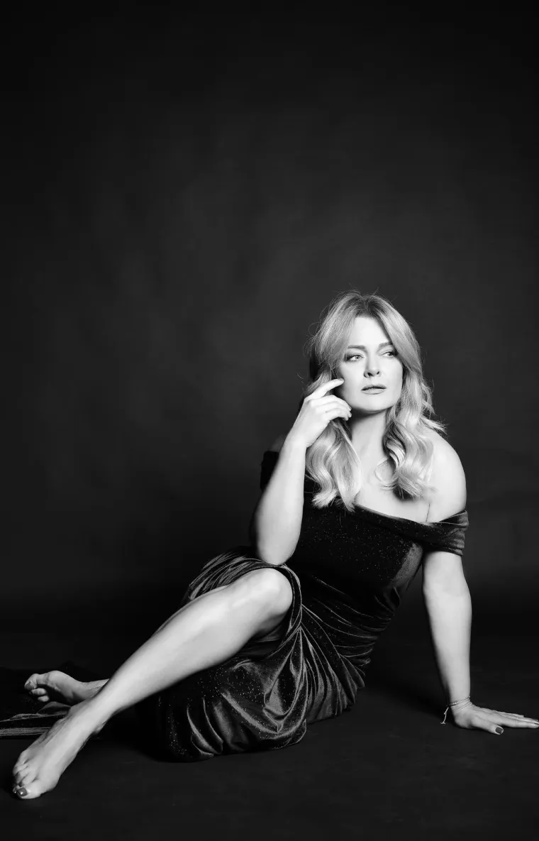 Pogledajte kako se dance princeza mijenjala kroz godine: Koja boja joj bolje stoji?