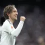 Modrić je, uz zabijeni gol Gironi u pobjedi 2:0, osvojio 5/6 duela u kojima se našao, imao je šest ključnih dodavanja, a precizno je poslao 7/10 dugih lopti. Iz igre je izašao iz igre u 86. minuti, a prilikom izlaska iz igre ispraćen je sa standing ovation Santiago Bernabeuua. Modrić je u ovoj sezoni zabio četiri gola i podijelio šest asistencija u 39 odigranih utakmica. U Realu je osvojio sve što se moglo i s 28 titula je najtrofejniji igrač u povijesti kluba. Odigrao je 574 utakmice za njega uz učinak od 43 gola i 92 asistencije. Luka je jedan jedini i takvom igraču ugovor za sljedeću sezonu je trebao biti ponuđen. Iako je nogomet postao surov biznis, a Real najuspješniji klub na svijetu, pomalo ponižavajuće je za Luku da mu ugovor još nije ponuđen. Luka nije ovo zaslužio. 
