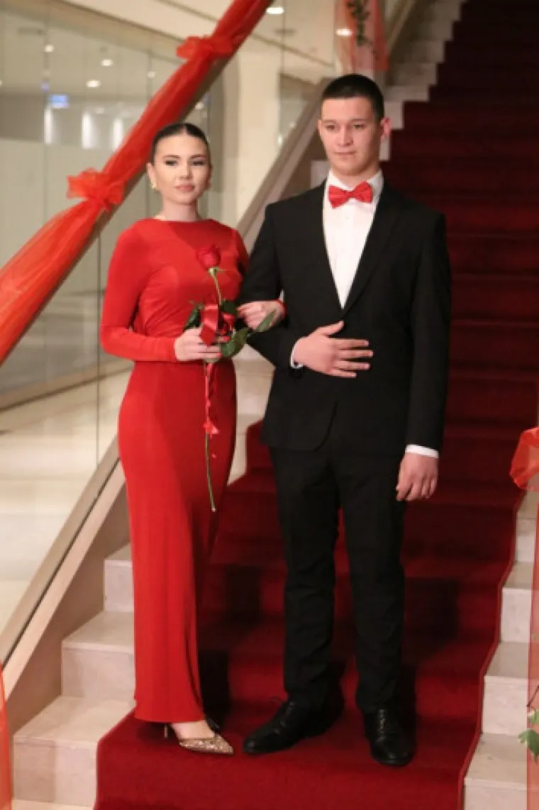 Sve pr&scaron;talo od glamura: Dubrovački maturanti pokazali svoja najbolja izdanja