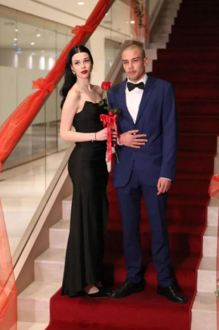 Sve pr&scaron;talo od glamura: Dubrovački maturanti pokazali svoja najbolja izdanja