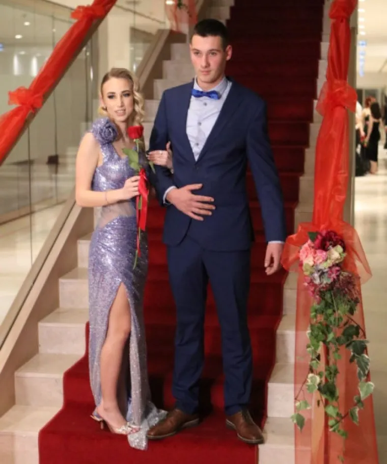 Sve pr&scaron;talo od glamura: Dubrovački maturanti pokazali svoja najbolja izdanja