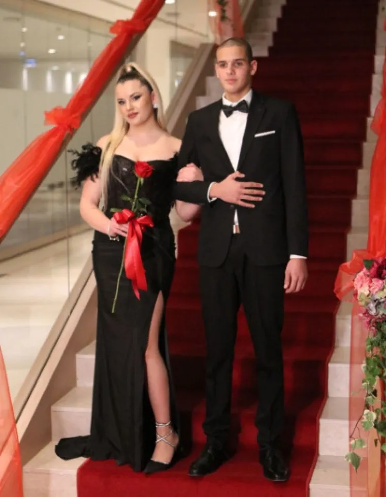 Sve pr&scaron;talo od glamura: Dubrovački maturanti pokazali svoja najbolja izdanja